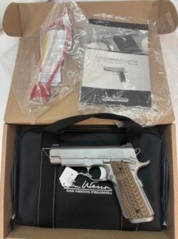Dan Wesson Specialist Commander .45ACP LNIB